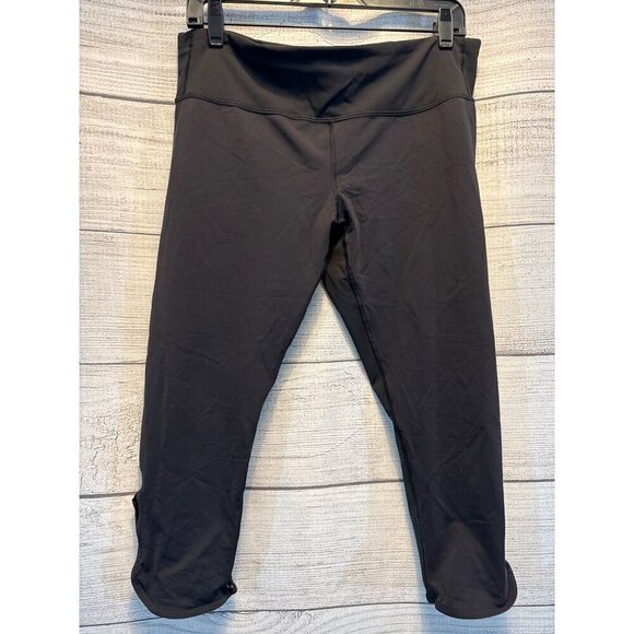 Women's Lululemon Beat The Heat Crop Size 12 - Picture 1 of 3
